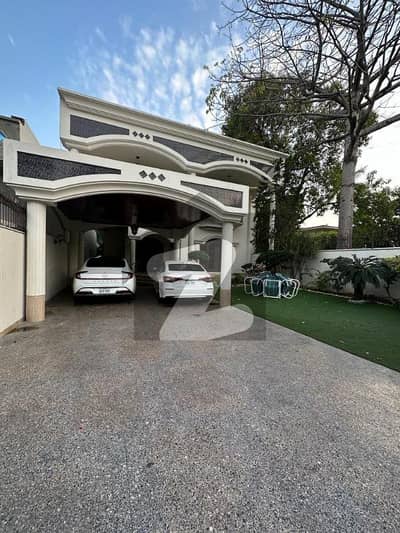 ڈی ایچ اے فیز 10 ڈیفنس (ڈی ایچ اے),لاہور میں 2 کنال پلاٹ فائل 2.25 کروڑ میں برائے فروخت۔