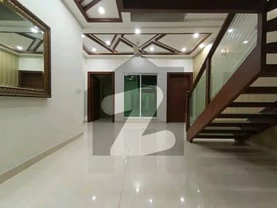 ڈی ایچ اے فیز 5 ڈیفنس (ڈی ایچ اے),لاہور میں 5 کمروں کا 1 کنال مکان 3.25 لاکھ میں کرایہ پر دستیاب ہے۔