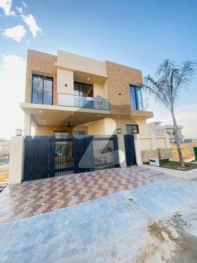 بی ۔ 17 اسلام آباد میں 4 کمروں کا 8 مرلہ مکان 3.55 کروڑ میں برائے فروخت۔