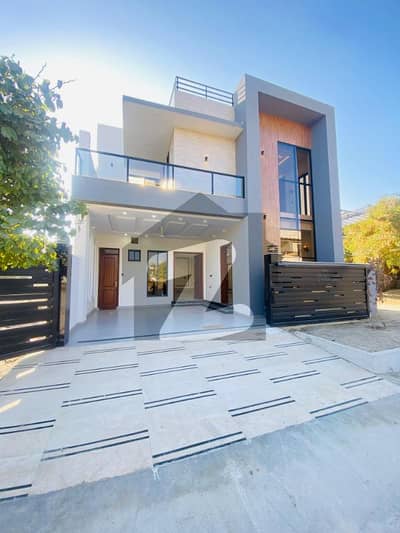 Single Unit Double Storey Designer House for Sale Multi Gardens B-17, C Block. Contact 0316 9833702