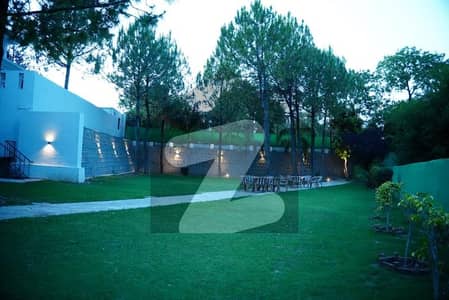 ایف ۔ 8 اسلام آباد میں 10 کمروں کا 4 کنال مکان 25.0 لاکھ میں کرایہ پر دستیاب ہے۔