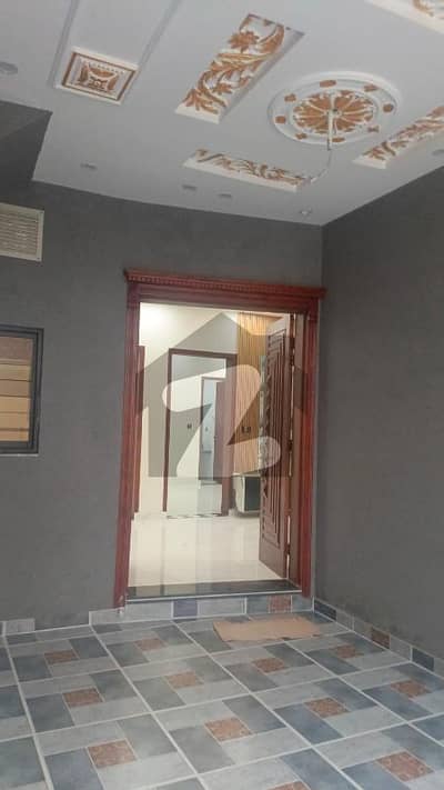 نشیمنِ اقبال فیز 2 نشیمنِ اقبال,لاہور میں 5 کمروں کا 5 مرلہ مکان 2.25 کروڑ میں برائے فروخت۔