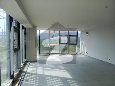 نیو بلیو ایریا اسلام آباد میں 3 مرلہ دفتر 9.5 کروڑ میں برائے فروخت۔