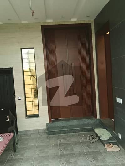 فضائیہ ہاؤسنگ سکیم فیز 1 فضائیہ ہاؤسنگ سکیم,لاہور میں 3 کمروں کا 1 کنال بالائی پورشن 1.15 لاکھ میں کرایہ پر دستیاب ہے۔