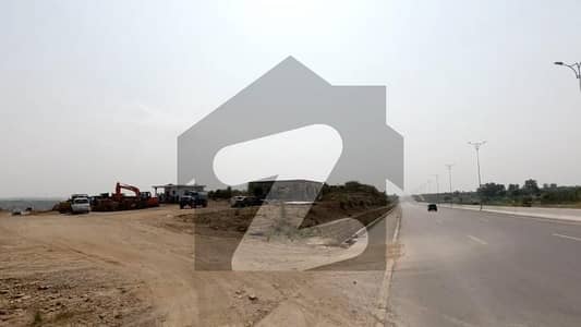 Residential Plot For sale Situated In C-16