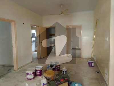 باتھ آئی لینڈ کراچی میں 3 کمروں کا 8 مرلہ فلیٹ 1.7 لاکھ میں کرایہ پر دستیاب ہے۔