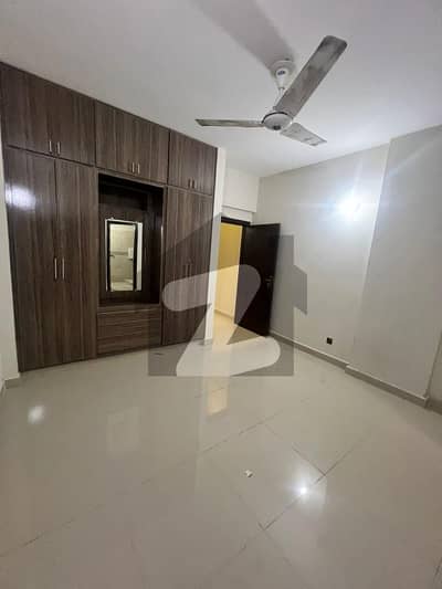 گلبرگ گرینز گلبرگ,اسلام آباد میں 1 کمرے کا 4 مرلہ فلیٹ 50.0 ہزار میں کرایہ پر دستیاب ہے۔