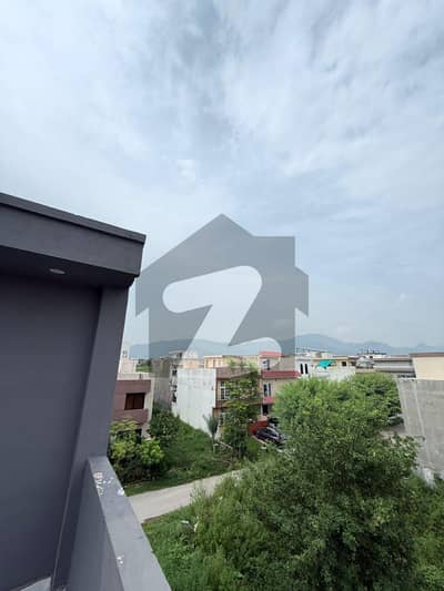 ڈی ۔ 12 اسلام آباد میں 14 مرلہ رہائشی پلاٹ 7.0 کروڑ میں برائے فروخت۔