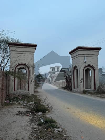 احمد سٹی نواب پور روڈ,ملتان میں 5 مرلہ رہائشی پلاٹ 30.0 لاکھ میں برائے فروخت۔