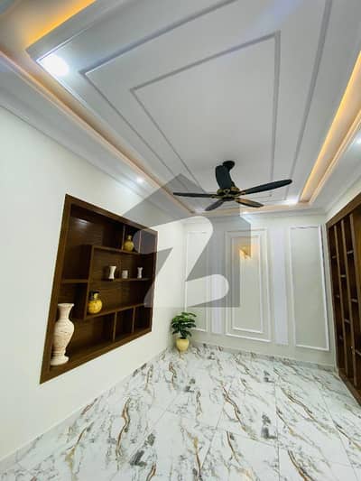 سوان گارڈن اسلام آباد میں 6 کمروں کا 1 کنال مکان 7.0 کروڑ میں برائے فروخت۔