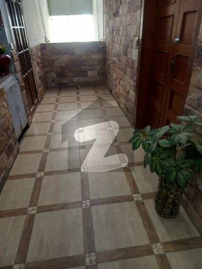 کلفٹن ۔ بلاک 8 کلفٹن,کراچی میں 3 کمروں کا 8 مرلہ فلیٹ 5.0 کروڑ میں برائے فروخت۔