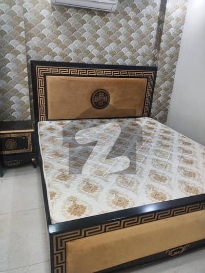 1 bed brand new luxury furnished flat apartment available in bahria town lahore