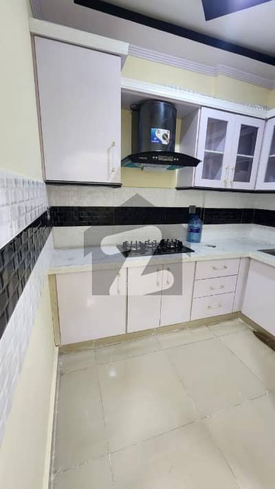 Bungalow For Rent 100 yard 3 Bedroom Drawing Dining Lounge Kitchen safe and Secure location