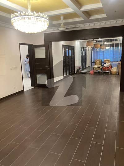 2 Kanal House Available For Rent Near Ferdous Market