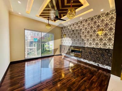 NEAR ZAKIR TIKKA 26 MARLA ALLAUDIN ROAD BUNGLOW FOR RENT