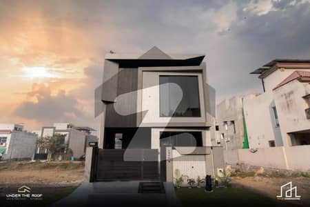 9 TOWN BLOCK A 5-MARLA BRAND NEW MODERN DESIGN BUNGALOW ON 50-FEET ROAD FOR SALE