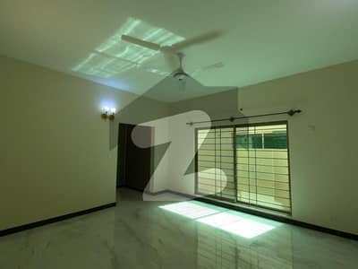 375 Square Yards House For Sale In Rs. 65500000 Only