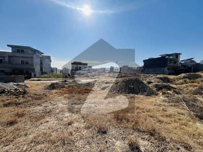 ایم پی سی ایچ ایس - بلاک ای ایم پی سی ایچ ایس ۔ ملٹی گارڈنز,بی ۔ 17,اسلام آباد میں 8 مرلہ رہائشی پلاٹ 90.0 لاکھ میں برائے فروخت۔