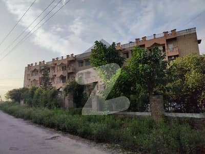 جی ۔ 15 اسلام آباد میں 4 کمروں کا 10 مرلہ فلیٹ 1.35 کروڑ میں برائے فروخت۔