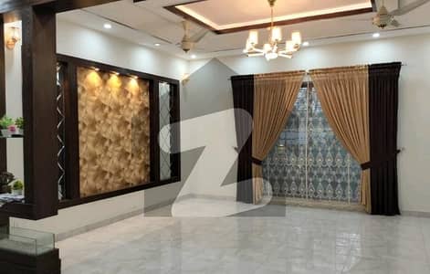 بحریہ آرچرڈ فیز 1 بحریہ آرچرڈ,لاہور میں 5 کمروں کا 10 مرلہ مکان 3.12 کروڑ میں برائے فروخت۔