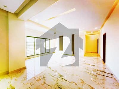 عسکری 10 - سیکٹر ایس عسکری 10,عسکری,لاہور میں 4 کمروں کا 10 مرلہ فلیٹ 1.48 لاکھ میں کرایہ پر دستیاب ہے۔