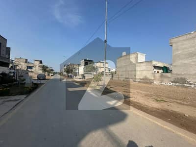 پارک ویو سٹی ۔ اوورسیز بلاک پارک ویو سٹی,لاہور میں 5 مرلہ رہائشی پلاٹ 40.0 لاکھ میں برائے فروخت۔