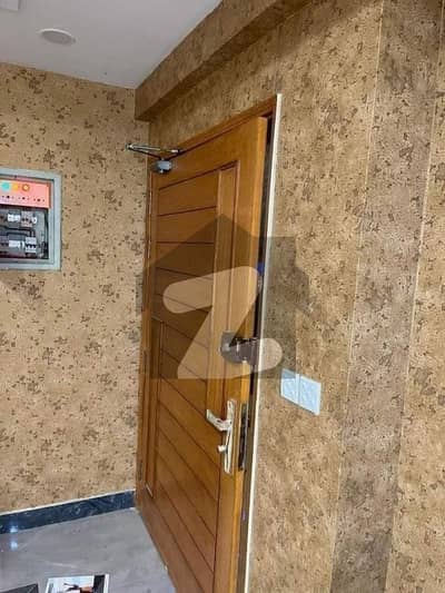 550 Square Feet Upper Floor Commercial Office For rent in Midway Commercial