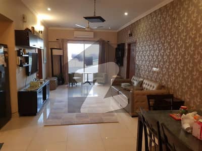 FLAT FOR SALE 3 BEDROOMS DRAWING DINING APARMENT