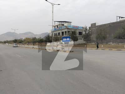 ایم پی سی ایچ ایس - بلاک جی ایم پی سی ایچ ایس ۔ ملٹی گارڈنز,بی ۔ 17,اسلام آباد میں 1 کنال رہائشی پلاٹ 1.65 کروڑ میں برائے فروخت۔