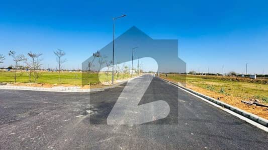 ایم پی سی ایچ ایس - بلاک جی ایم پی سی ایچ ایس ۔ ملٹی گارڈنز,بی ۔ 17,اسلام آباد میں 1 کنال رہائشی پلاٹ 1.1 کروڑ میں برائے فروخت۔