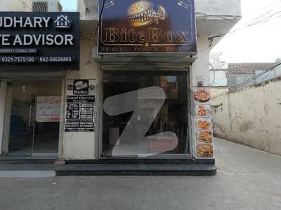 والٹن روڈ لاہور میں 1 مرلہ عمارت 1.15 کروڑ میں برائے فروخت۔