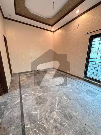 والٹن روڈ لاہور میں 2 کمروں کا 6 مرلہ بالائی پورشن 42.0 ہزار میں کرایہ پر دستیاب ہے۔