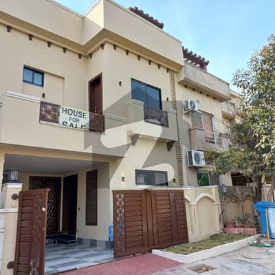 بحریہ ٹاؤن فیز 8 ۔ علی بلاک بحریہ ٹاؤن فیز 8 ۔ سفاری ویلی,بحریہ ٹاؤن فیز 8,بحریہ ٹاؤن راولپنڈی,راولپنڈی میں 3 کمروں کا 5 مرلہ مکان 2.4 کروڑ میں برائے فروخت۔