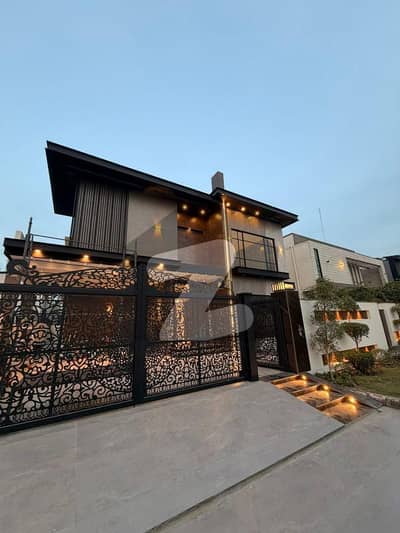 1 KANAL MODERN HOUSE FOR RENT IN DHA PHASE 5