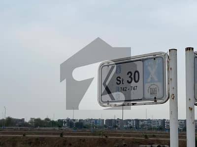 CORNER FACING PARK 70 FEET ROAD 42 MARLA PAIR OF PLOTS FOR SALE BLOCK X