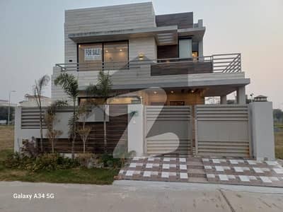 8 Marla Brand New House For Sale