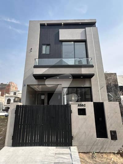 الکبیر ٹاؤن - فیز 2 الکبیر ٹاؤن,رائیونڈ روڈ,لاہور میں 4 کمروں کا 3 مرلہ مکان 1.65 کروڑ میں برائے فروخت۔