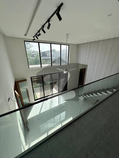 Beautiful House In F6