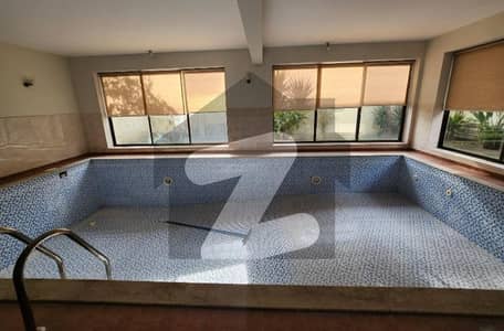 Luxury 5 Bedroom House with Swimming Pool