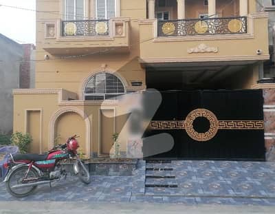 ایڈن بولیوارڈ ہاؤسنگ سکیم کالج روڈ,لاہور میں 4 کمروں کا 5 مرلہ مکان 2.4 کروڑ میں برائے فروخت۔