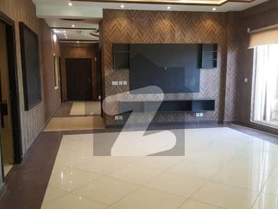 hayatabad phase 6 sector f7 10 marla