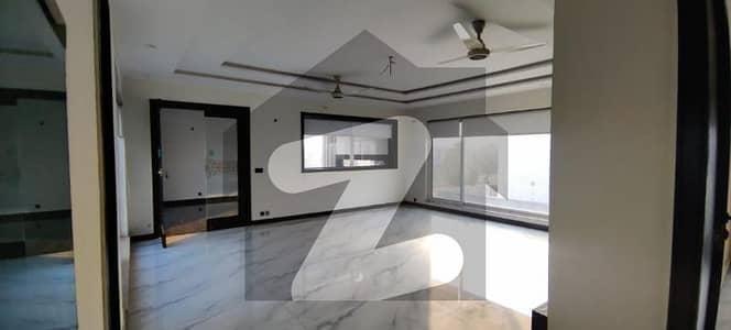 Well-Maintained 1 Kanal Used House in DHA Phase 7 Ready to Live