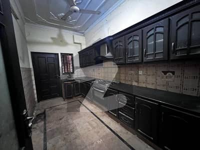 جی ۔ 13 اسلام آباد میں 2 کمروں کا 7 مرلہ زیریں پورشن 75.0 ہزار میں کرایہ پر دستیاب ہے۔