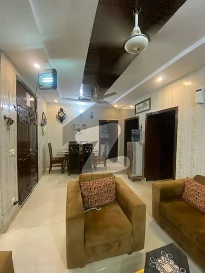 ڈیفینس چوک ڈی ایچ اے ڈیفینس,لاہور میں 5 کمروں کا 1 کنال مکان 1.6 لاکھ میں کرایہ پر دستیاب ہے۔