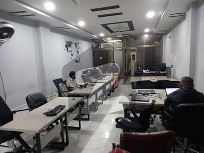 GOLDEN OFFER 2800 Sqft 1st Floor Hall For SILENT OFFICE In Johar Town Near SHAUKAT KHANUM HOSPITAL PRIME LOCATION