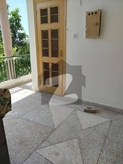 Upper Portion Available For Rent In G11
