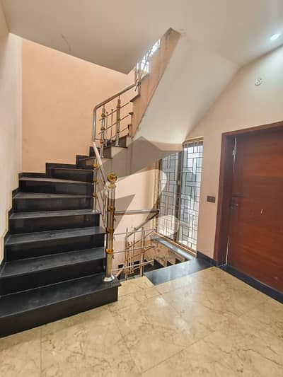 بحریہ آرچرڈ فیز 1 بحریہ آرچرڈ,لاہور میں 3 کمروں کا 10 مرلہ بالائی پورشن 60.0 ہزار میں کرایہ پر دستیاب ہے۔