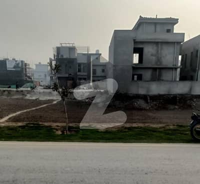 10 Marla Residential (Transfer free) Plot For Sale In Crystal Block Park View City Lahore