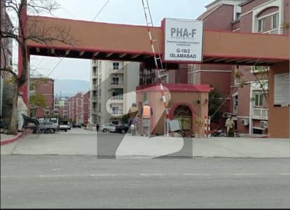 جی ۔ 10/2 جی ۔ 10,اسلام آباد میں 2 کمروں کا 4 مرلہ فلیٹ 2.4 کروڑ میں برائے فروخت۔