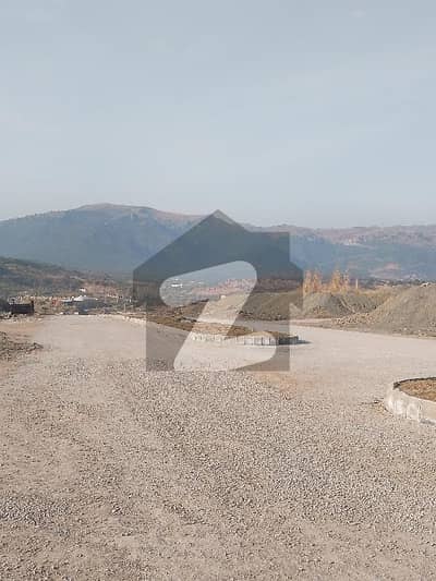 سی ۔ 14 اسلام آباد میں 1 کنال رہائشی پلاٹ 6.5 کروڑ میں برائے فروخت۔